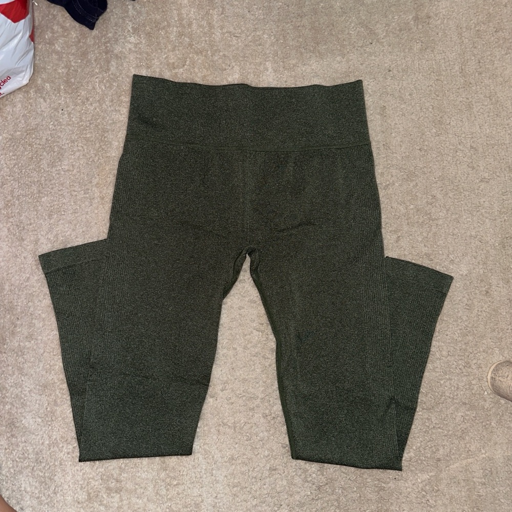 athletic leggings